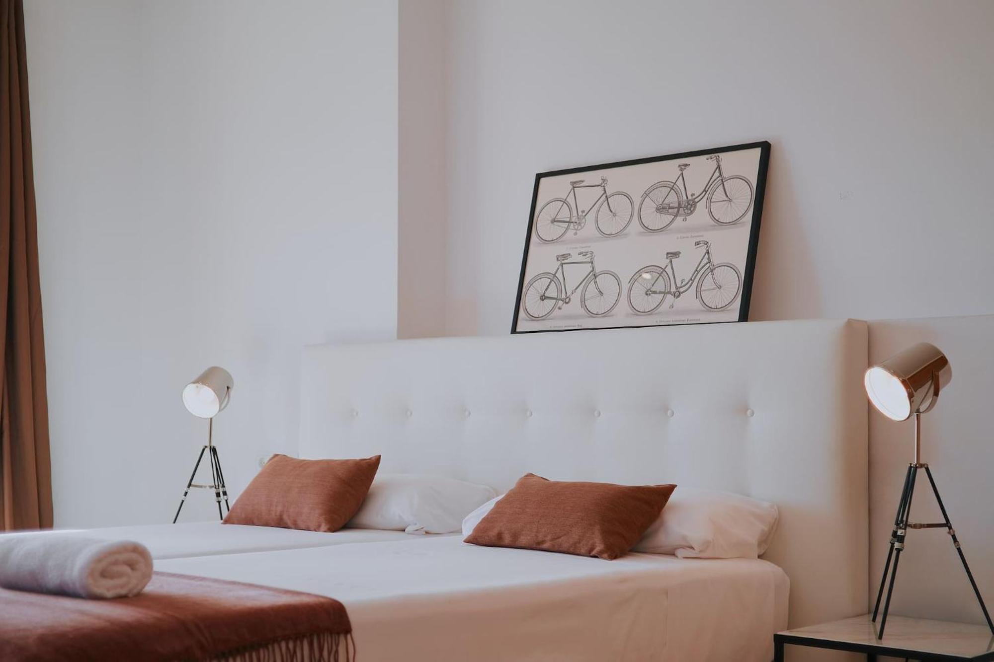 Villa Romeo 2Km From Ibiza Town And 1Km From Talamanca Beach Santa Eularia des Riu Ngoại thất bức ảnh