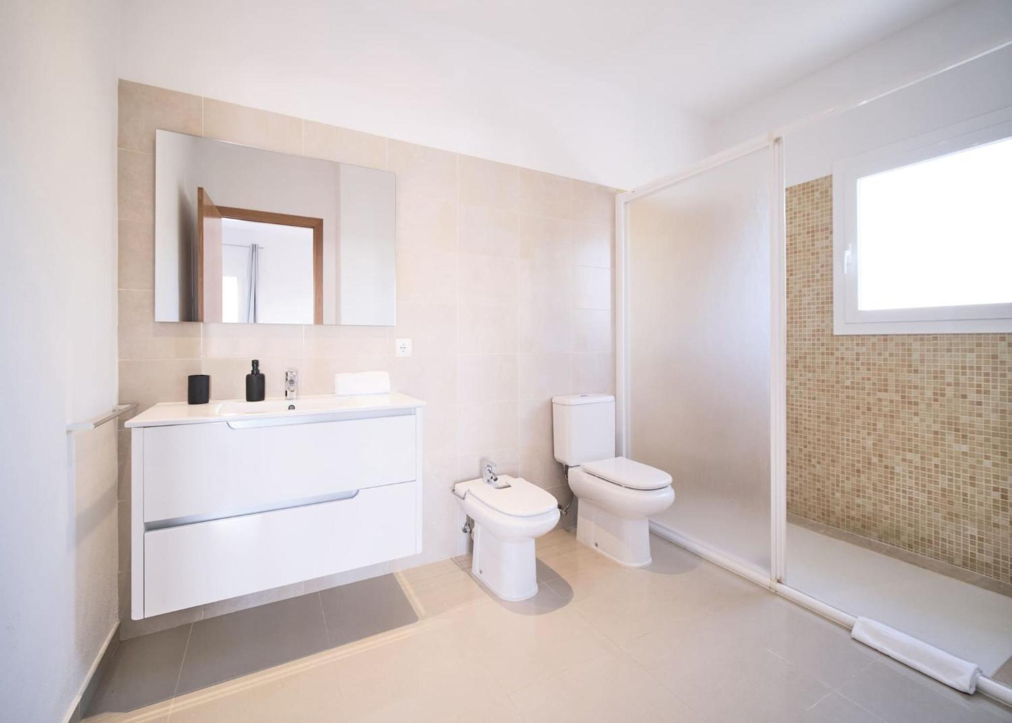 Villa Romeo 2Km From Ibiza Town And 1Km From Talamanca Beach Santa Eularia des Riu Ngoại thất bức ảnh