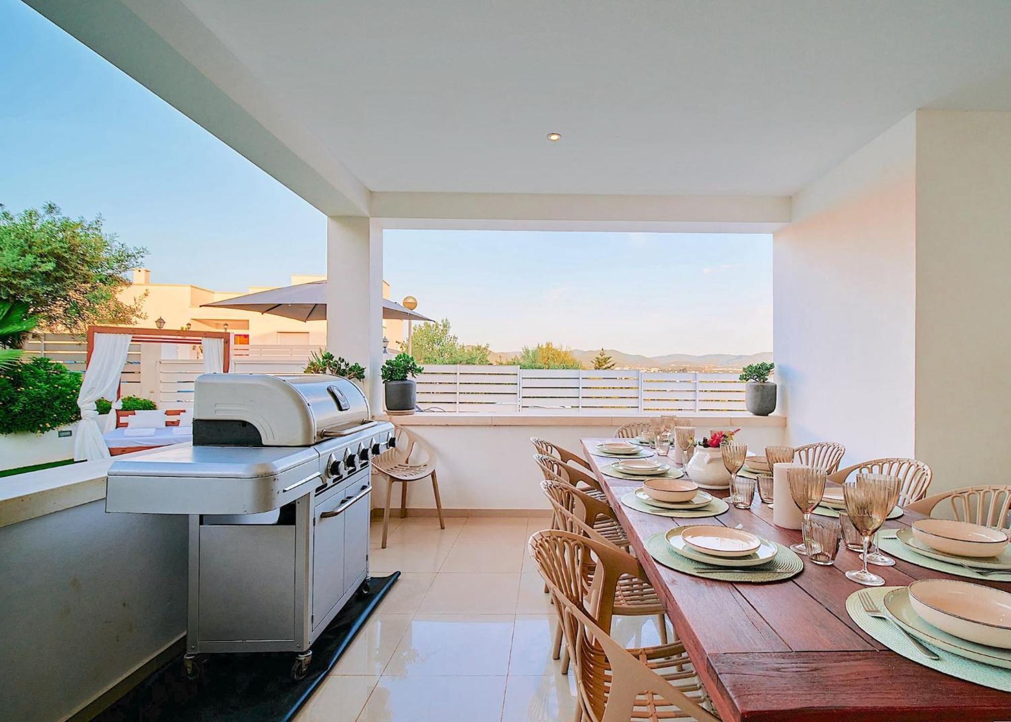 Villa Romeo 2Km From Ibiza Town And 1Km From Talamanca Beach Santa Eularia des Riu Ngoại thất bức ảnh