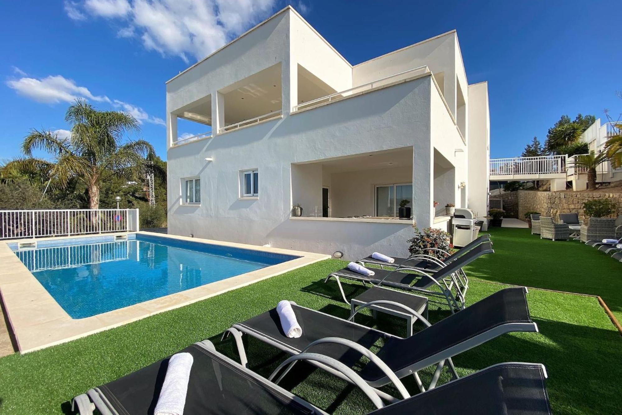 Villa Romeo 2Km From Ibiza Town And 1Km From Talamanca Beach Santa Eularia des Riu Ngoại thất bức ảnh