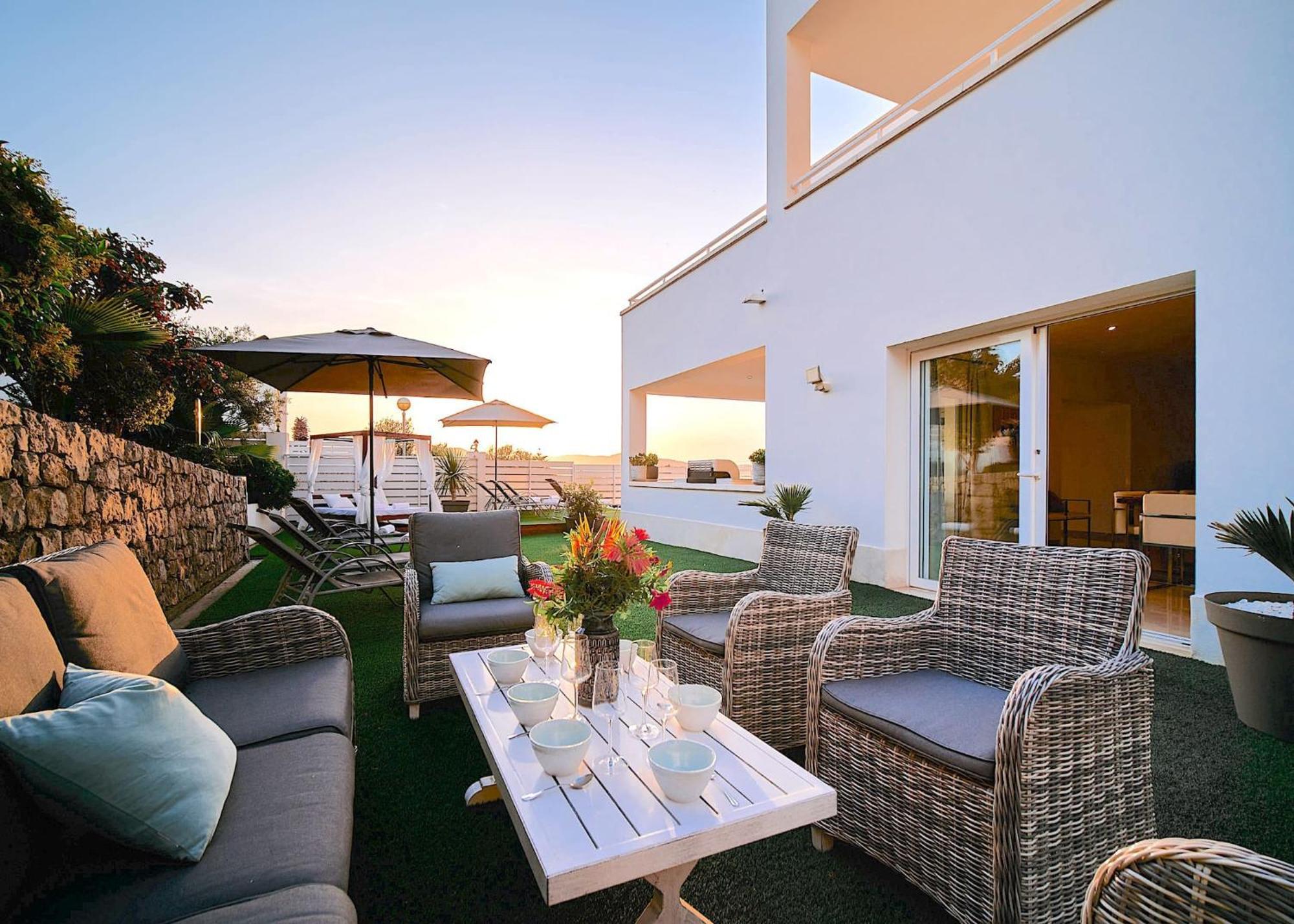 Villa Romeo 2Km From Ibiza Town And 1Km From Talamanca Beach Santa Eularia des Riu Ngoại thất bức ảnh